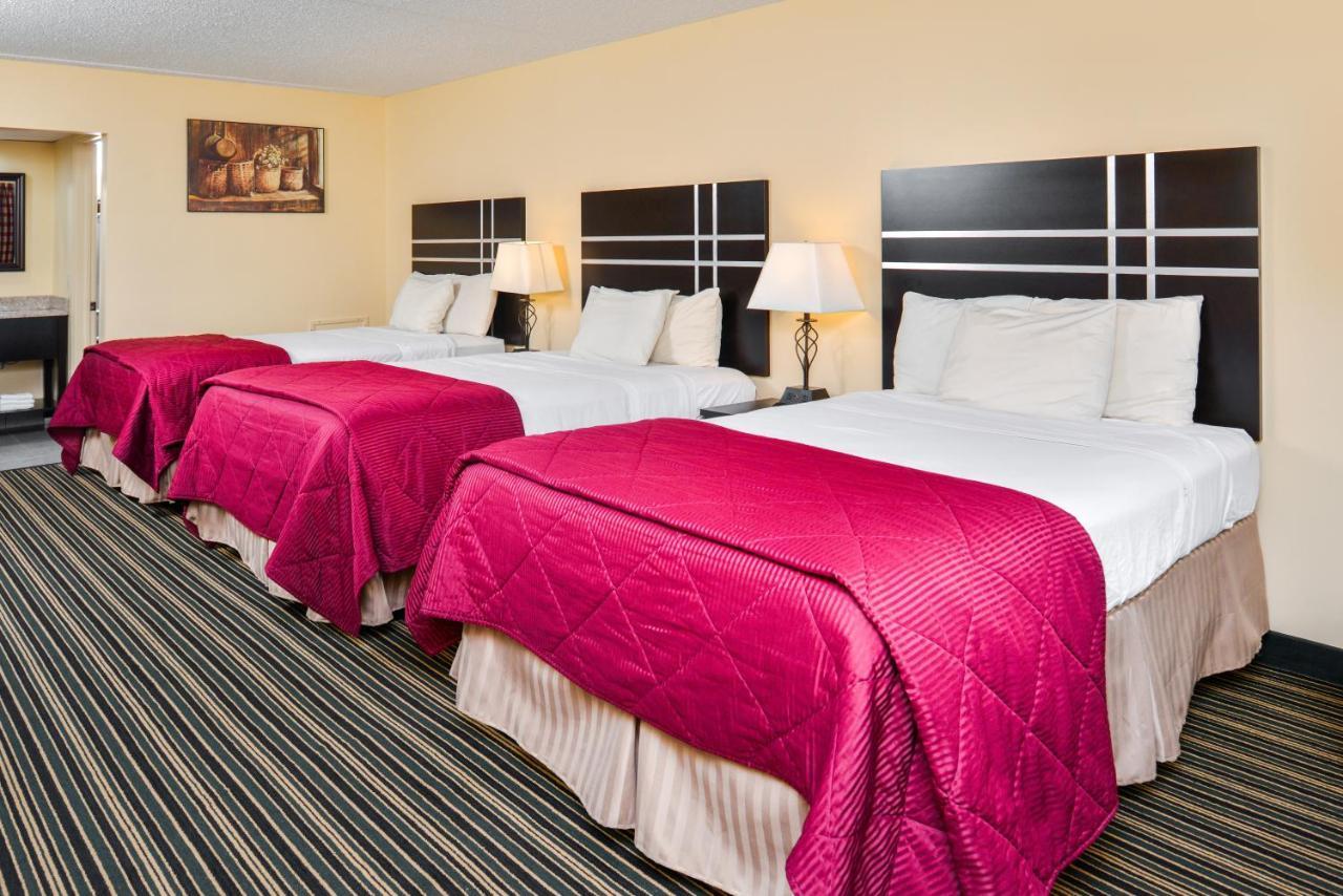 Soudersburg Inn & Suites Lancaster Ronks Exterior foto