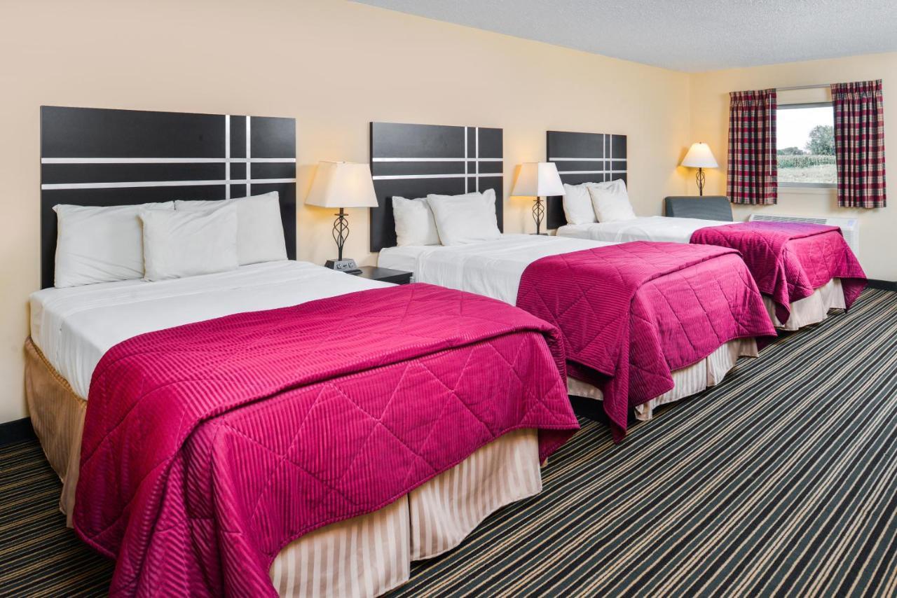 Soudersburg Inn & Suites Lancaster Ronks Exterior foto