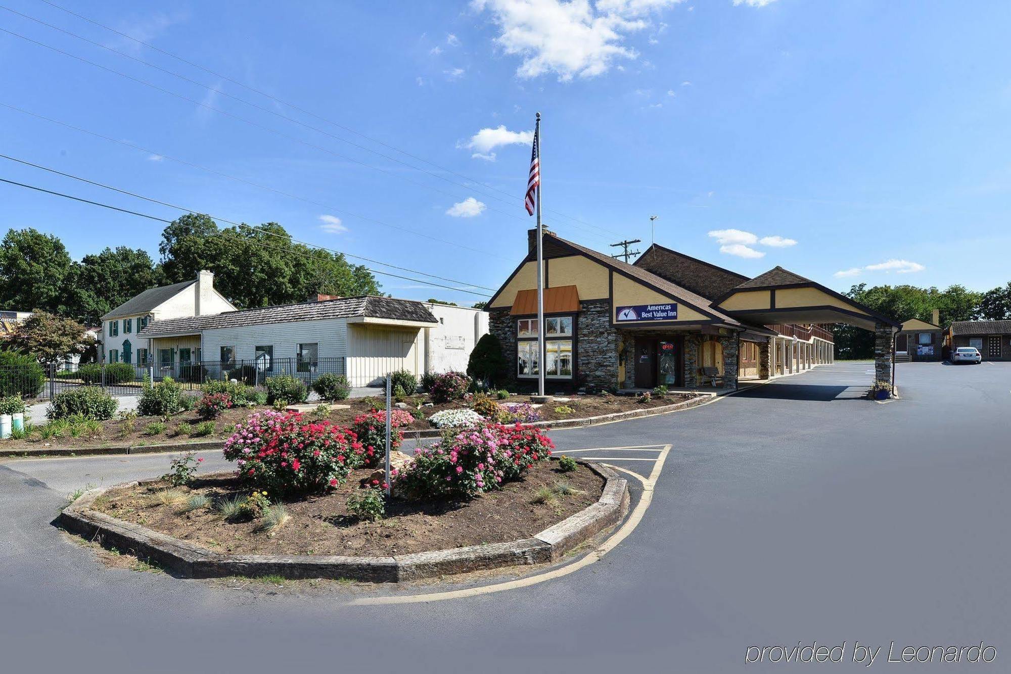 Soudersburg Inn & Suites Lancaster Ronks Exterior foto
