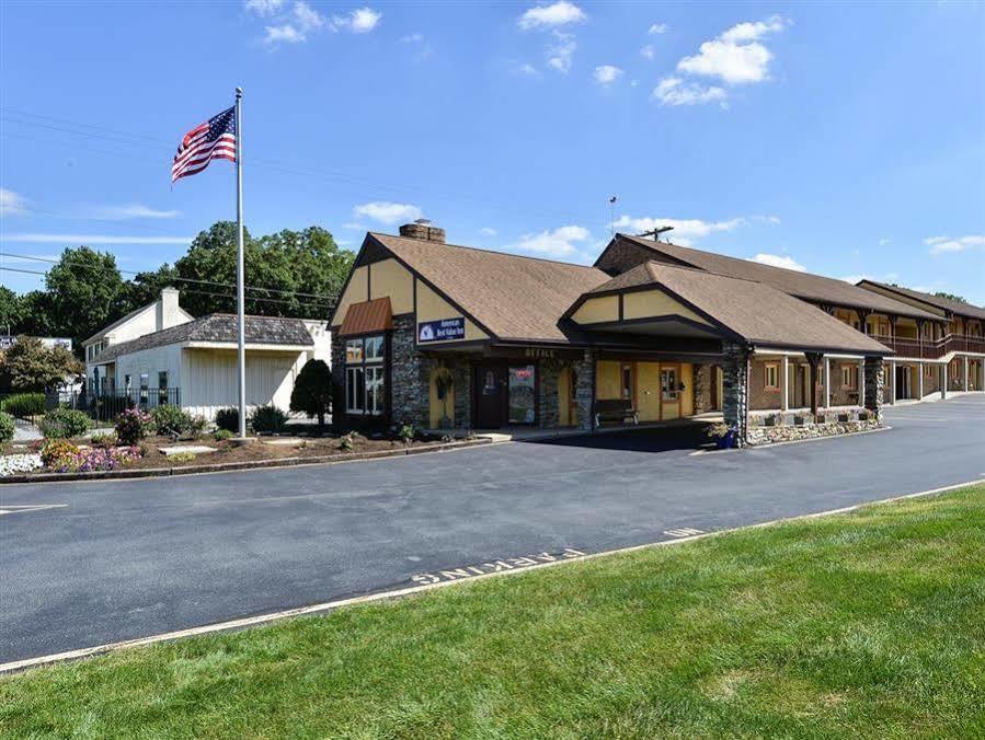Soudersburg Inn & Suites Lancaster Ronks Exterior foto